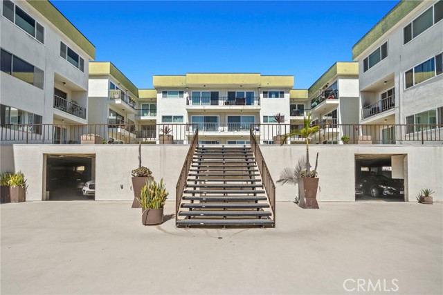1600 Ardmore Avenue, Hermosa Beach, California 90254, 2 Bedrooms Bedrooms, 0 ,2 BathroomsBathrooms,Residential,For Sale,Ardmore,0,PV26133694