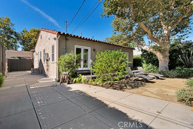 Detail Gallery Image 30 of 36 For 14627 Killion St, Sherman Oaks,  CA 91411 - 2 Beds | 2 Baths