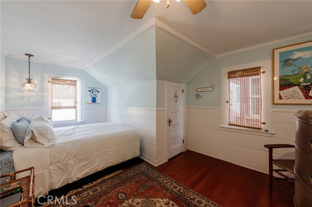 Detail Gallery Image 37 of 39 For 220 29th St, Hermosa Beach,  CA 90254 - 4 Beds | 2 Baths