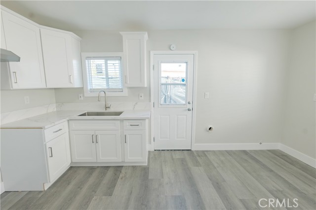 Detail Gallery Image 17 of 38 For 2841 E. Imperial Hwy., Lynwood,  CA 90262 - 5 Beds | 2 Baths