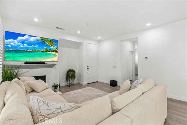 28 Albany, Ladera Ranch CA: https://media.crmls.org/medias/f15fc7cd-9a20-4456-9e7e-78281c0534fe.jpg