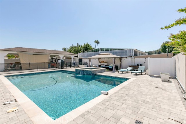 11024 Peoria Street, Sun Valley CA: https://media.crmls.org/medias/f16006fc-8632-4339-828b-9dd80e36d23c.jpg