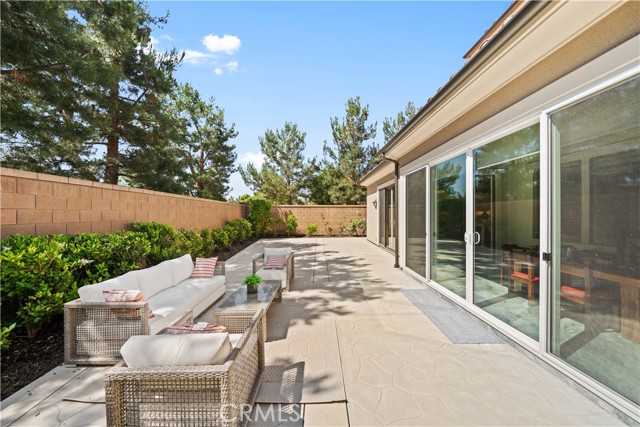 Detail Gallery Image 41 of 55 For 100 Henderson, Irvine,  CA 92620 - 4 Beds | 4/1 Baths