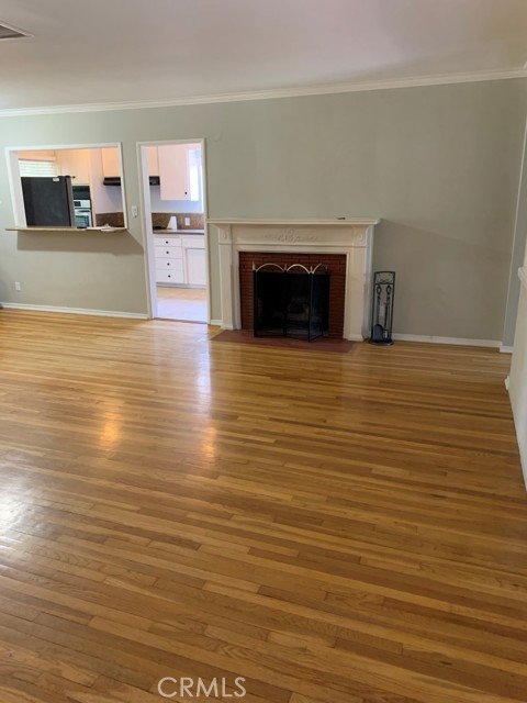 Detail Gallery Image 3 of 11 For 13627 Huston St, Sherman Oaks,  CA 91423 - 3 Beds | 2 Baths