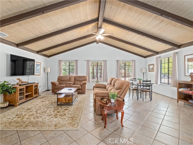 Detail Gallery Image 6 of 65 For 52092 Road 423, Oakhurst,  CA 93644 - 5 Beds | 3 Baths