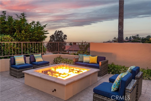 1461 Via Coronel, Palos Verdes Estates, California 90274, 4 Bedrooms Bedrooms, ,4 BathroomsBathrooms,Residential,Sold,Via Coronel,PV24106441