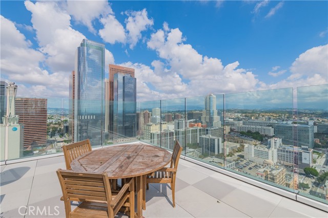 Detail Gallery Image 65 of 68 For 400 S Broadway #3106,  Los Angeles,  CA 90013 - 1 Beds | 1 Baths