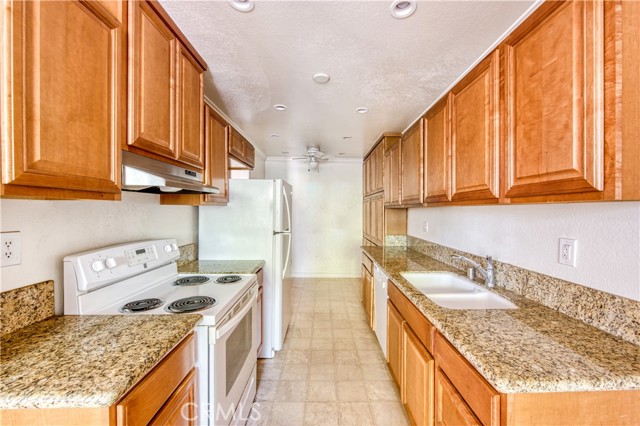 277 Pleasant Street, 109 photo 6