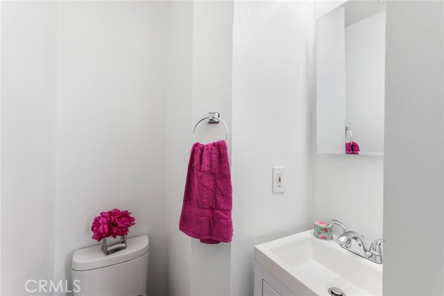 Detail Gallery Image 21 of 64 For 1315 6th St, Manhattan Beach,  CA 90266 - 4 Beds | 2 Baths