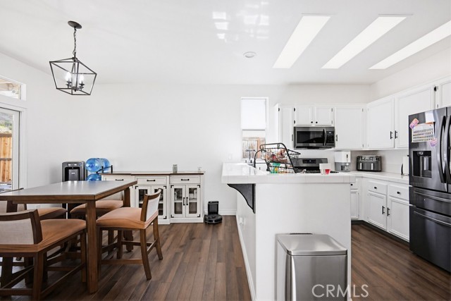 Detail Gallery Image 10 of 40 For 16248 Twilight, Riverside,  CA 92503 - 3 Beds | 2/1 Baths