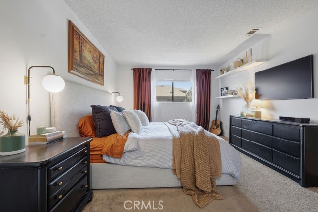 Detail Gallery Image 11 of 41 For 10139 Arleta Ave #2, Arleta,  CA 91331 - 3 Beds | 3 Baths