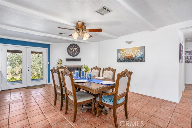 32272 Florida Avenue, Mentone CA: https://media.crmls.org/medias/f163bd66-d4c5-4d54-abc4-b2bbd29cea64.jpg