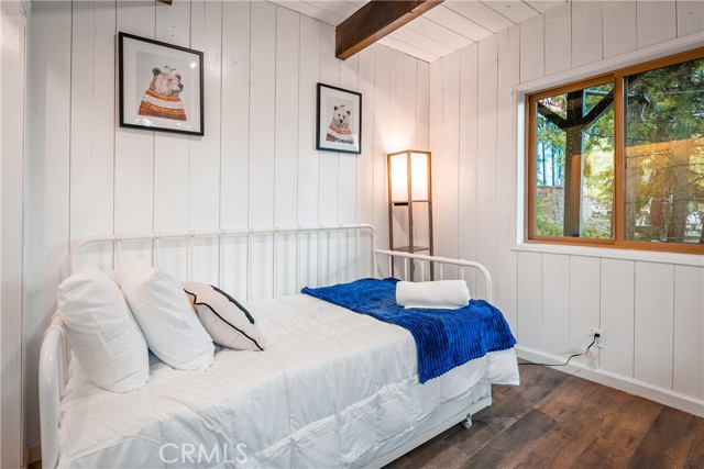 332 Grizzly Road, Lake Arrowhead CA: https://media.crmls.org/medias/f163c744-a7a0-4e9a-827e-d7d910a83b88.jpg