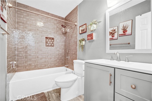 Detail Gallery Image 19 of 41 For 1135 Rosecrans 30a,  Fullerton,  CA 92833 - 2 Beds | 2 Baths