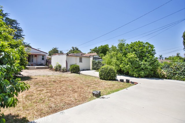 1012 S Sierra Vista Avenue, Alhambra CA: https://media.crmls.org/medias/f164e9ad-ed12-4b38-88cd-99a8e5553993.jpg