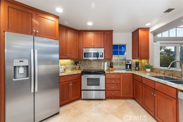 3 Parkman E Road, Laguna Niguel CA: https://media.crmls.org/medias/f16591a2-0e06-4aaf-9895-ec1106e6b0bc.jpg