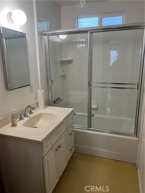 Detail Gallery Image 9 of 24 For 500 11th St, Hermosa Beach,  CA 90254 - 3 Beds | 1 Baths