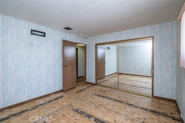 990 Santa Elena Way, Hemet CA: https://media.crmls.org/medias/f1671b65-d6f6-41ce-b57f-5e1a7b8481d0.jpg