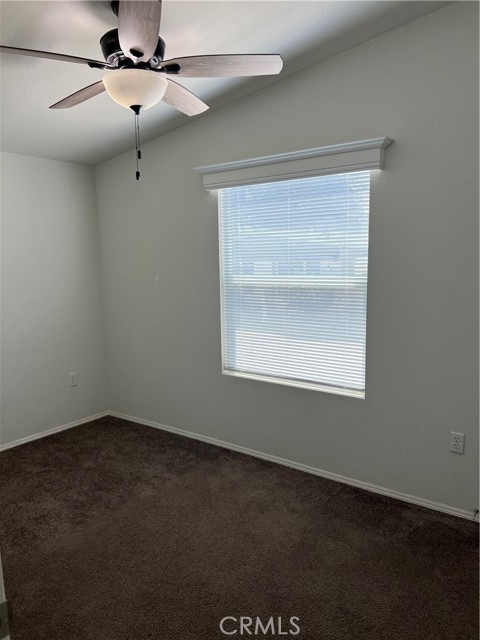 Detail Gallery Image 12 of 33 For 3000 S Chester Ave #48,  Bakersfield,  CA 93304 - 3 Beds | 2 Baths