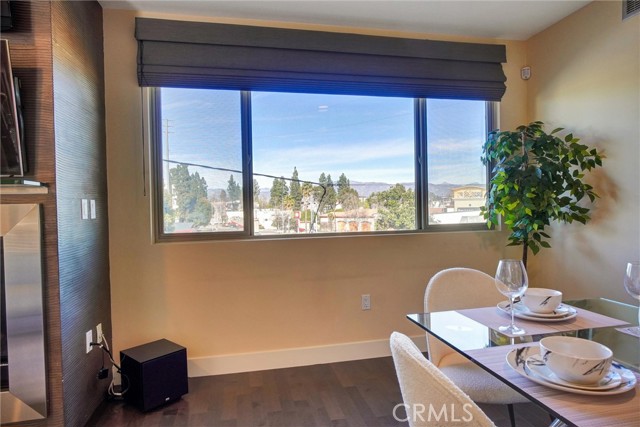 11023 Fruitland Drive # 304, Studio City (los Angeles), California 91604, 3 Bedrooms Bedrooms, ,2 BathroomsBathrooms,Residential,For Sale,11023 Fruitland Drive # 304,CRSR25003571