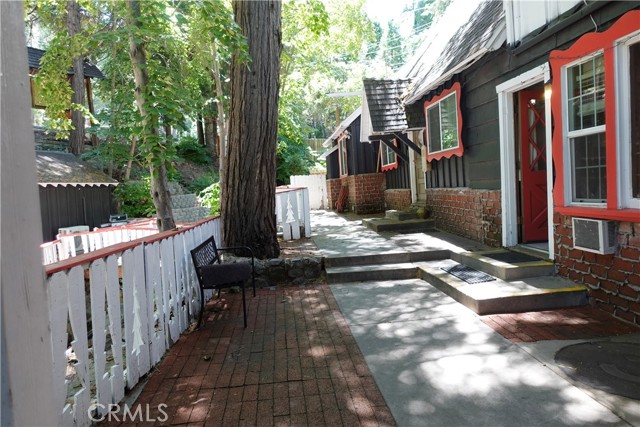 27992 Rainbow Drive, Lake Arrowhead, California 92352, ,Commercial Sale,For Sale,27992 Rainbow Drive,CRTR25010871