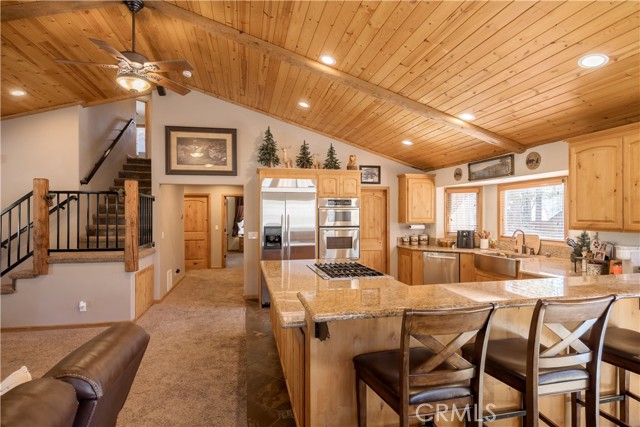 Detail Gallery Image 16 of 39 For 41537 Mockingbird, Big Bear Lake,  CA 92315 - 4 Beds | 3/1 Baths