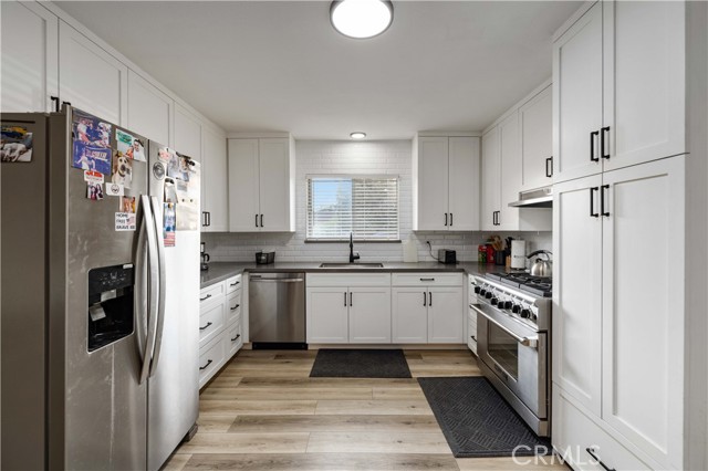 18557 Napa Street, Northridge CA: https://media.crmls.org/medias/f169818e-f6ca-40af-a8b8-7e8406a5f203.jpg