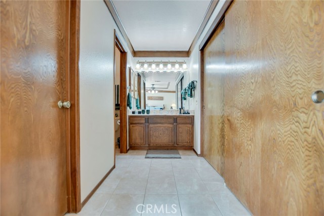 2855 Piedmont Drive, Highland CA: https://media.crmls.org/medias/f16a59e4-fc5c-4187-a1f8-4651105895c7.jpg