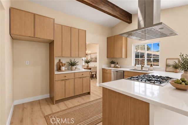 5714 Comanche Ave, Los Angeles, CA 91367 photo 9