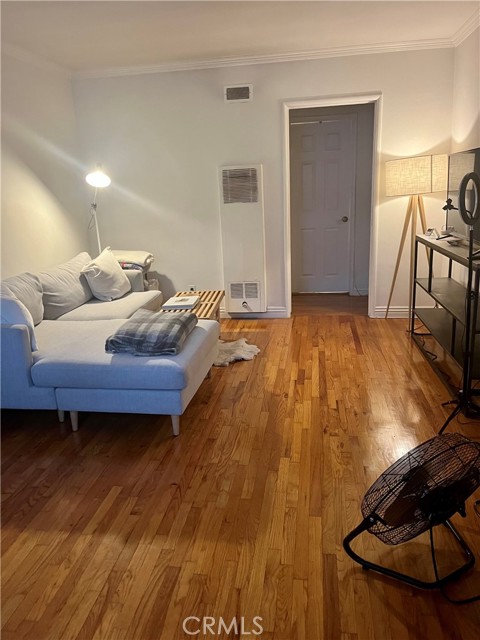 11316 Venice Boulevard, Los Angeles CA: https://media.crmls.org/medias/f16ab747-c2bc-4ee4-8fa6-b2f850bcae76.jpg