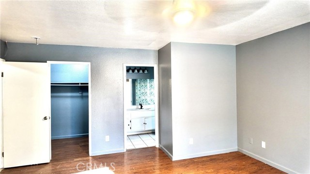 11807 Lupin Road, Adelanto CA: https://media.crmls.org/medias/f16b36f1-84bc-408d-8d84-185ef9b086c2.jpg