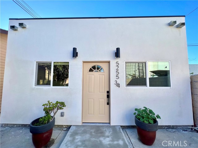 Detail Gallery Image 2 of 11 For 5255 3/4 Denny Ave, North Hollywood,  CA 91601 - 1 Beds | 1 Baths