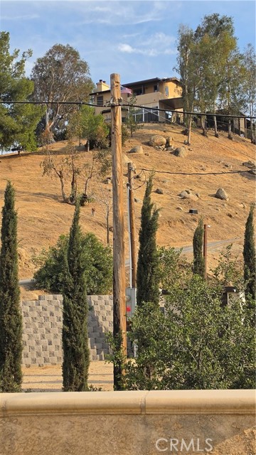 Detail Gallery Image 3 of 15 For 32360 Navajo Springs, Wildomar,  CA 92595 - 3 Beds | 3 Baths