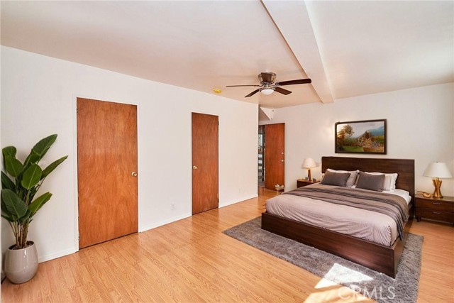 Image 15 of 30 For 30 North Vega Street