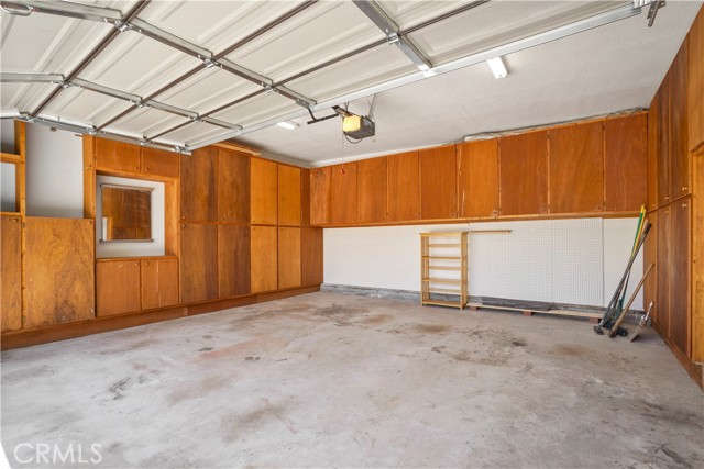 1715 Glorietta Avenue, Glendale CA: https://media.crmls.org/medias/f16c8044-b69b-4c49-95a3-4df8effcb218.jpg