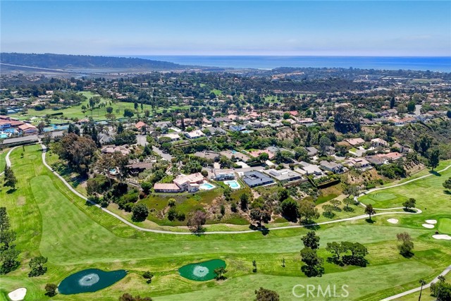 Detail Gallery Image 18 of 69 For 334 Loma Larga Dr, Solana Beach,  CA 92075 - 4 Beds | 3 Baths