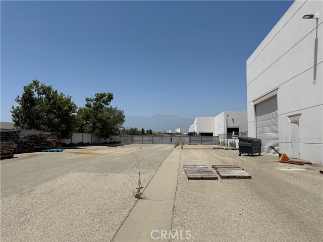 Image 18 of 19 For 3351 Grapevine Street B