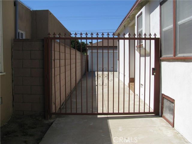 Image 2 for 8943 S Wilton Pl, Los Angeles, CA 90047