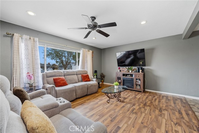 Detail Gallery Image 17 of 46 For 147 Myrtlewood, Calimesa,  CA 92320 - 4 Beds | 2 Baths