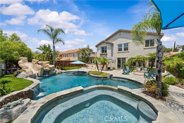 Detail Gallery Image 1 of 44 For 32829 Stonefield Ln, Temecula,  CA 92592 - 4 Beds | 3 Baths