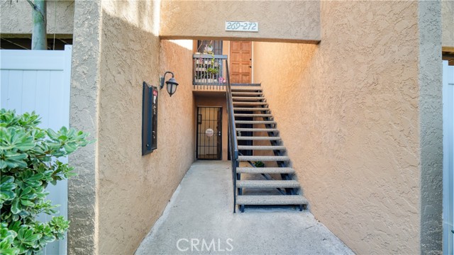 Detail Gallery Image 3 of 25 For 1101 W Macarthur, Santa Ana,  CA 92707 - 2 Beds | 2 Baths