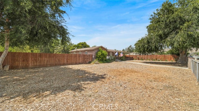 3997 Campbell Street, Jurupa Valley, California 92509, 2 Bedrooms Bedrooms, ,1 BathroomBathrooms,Single Family Residence,For Sale,Campbell,IG24157730