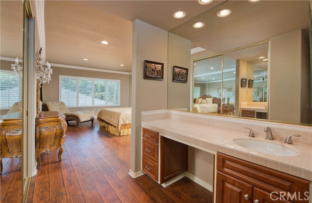 Detail Gallery Image 17 of 25 For 4313 Van Nuys Bld #201,  Sherman Oaks,  CA 91403 - 3 Beds | 2/1 Baths