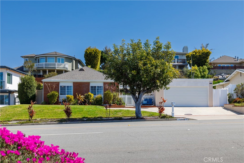 2968 Alta Laguna Boulevard