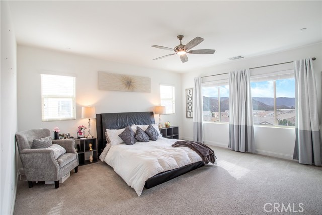 Detail Gallery Image 16 of 34 For 24449 Payton Dr, Lake Elsinore,  CA 92532 - 4 Beds | 3 Baths
