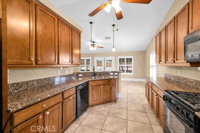 Detail Gallery Image 11 of 41 For 7566 Fox Trl, Yucca Valley,  CA 92284 - 3 Beds | 2 Baths