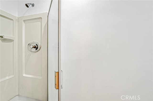 Detail Gallery Image 17 of 28 For 5325 Newcastle Ave #240,  Encino,  CA 91316 - 2 Beds | 2 Baths