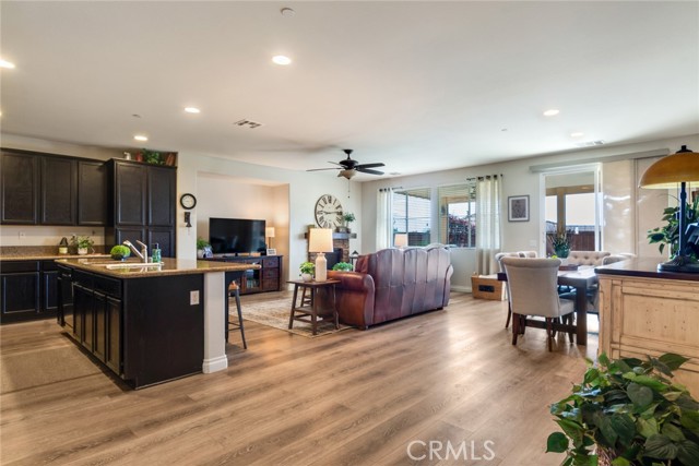 17973 Passionflower Lane, San Bernardino CA: https://media.crmls.org/medias/f17268d1-9e87-454f-93ac-faec8286ec0f.jpg