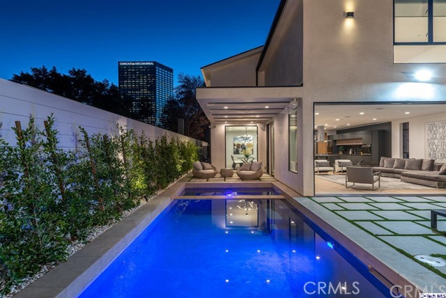 4 Bed Home for Sale in Studio City, California