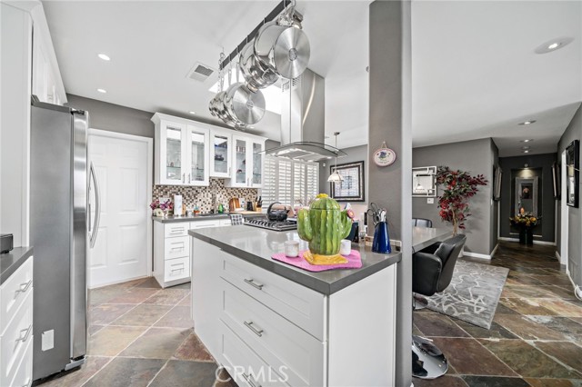 Detail Gallery Image 7 of 47 For 39004 Knoll View Cir, Cathedral City,  CA 92234 - 3 Beds | 3 Baths